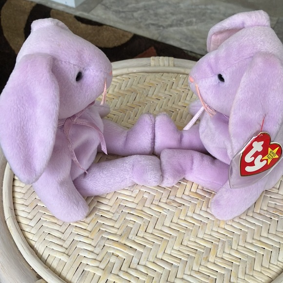 96' VINTAGE TY FLOPPITY BEANIE BABIES B'DAY 5/28/96 SET OF 2 BUNNIES LAVENDER - Picture 15 of 17